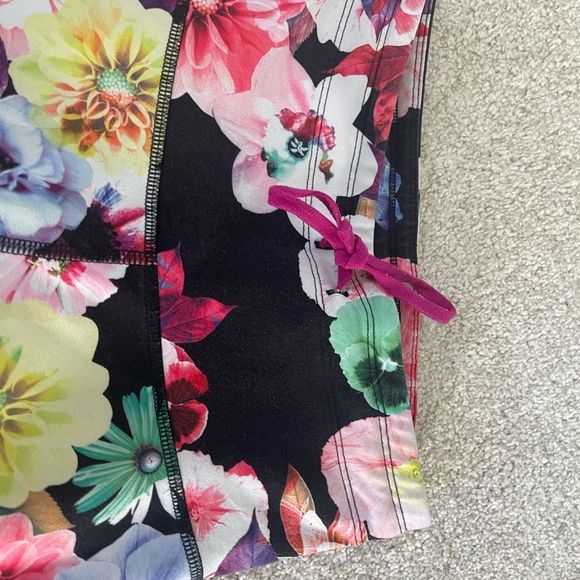 Old navy active floral stripe pants size S - Picture 11 of 11